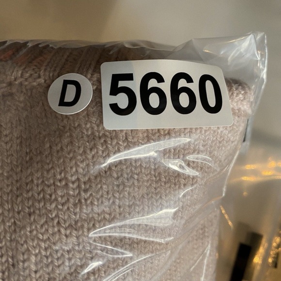 Aritzia Babaton Sweater Womens LARGE Cowl neck Cropped Beige Merino‎ Wool - Picture 15 of 15